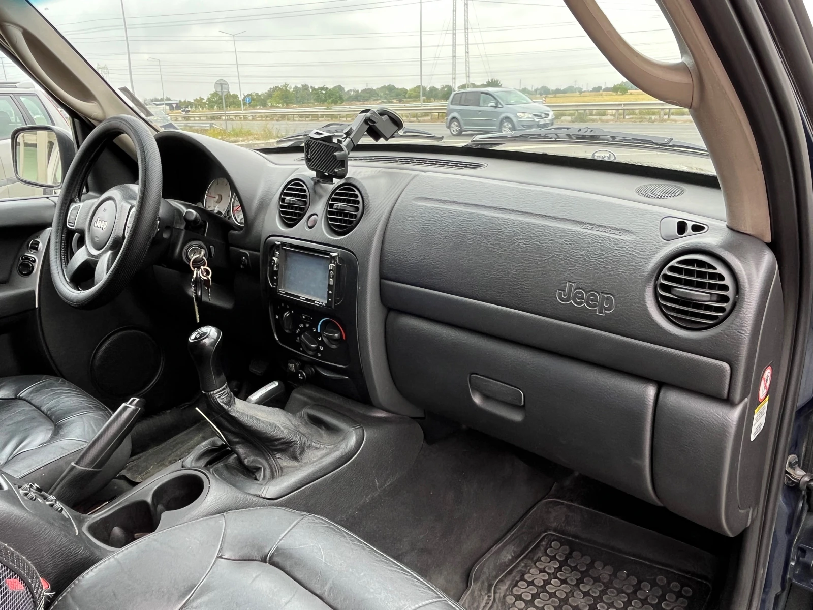Jeep Cherokee 2.5 CRD 143k.c - изображение 9