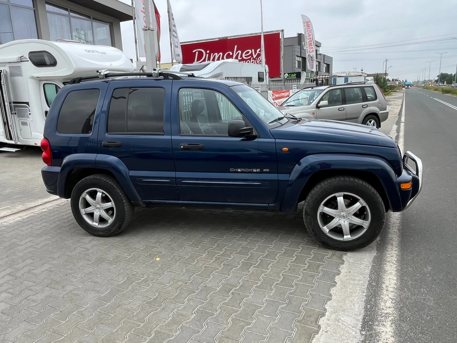 Jeep Cherokee 2.5 CRD 143k.c - изображение 4
