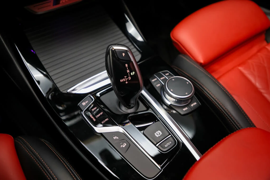 BMW X3 I * M-Package* * HeadUp* AвтоКредит* (ЦЕНА ДО БГ) - изображение 9