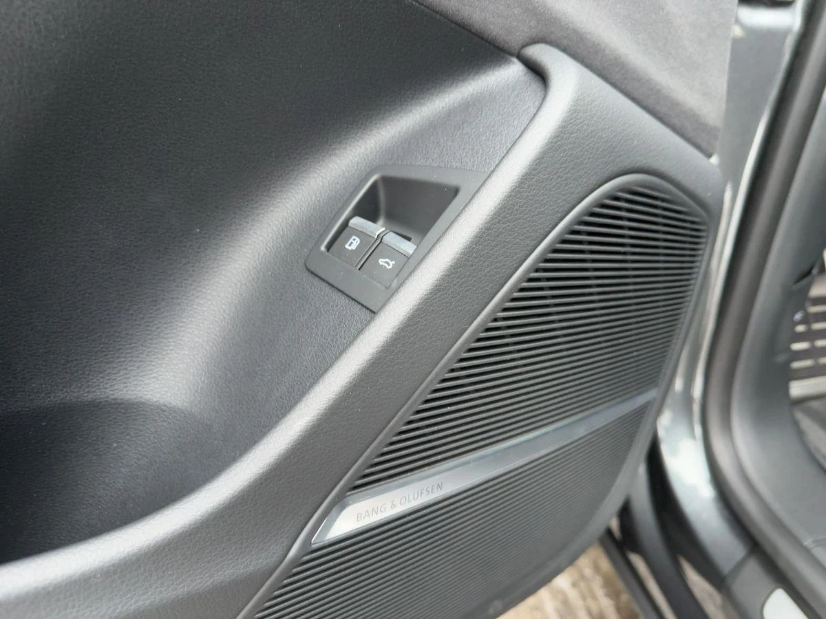 Audi Q8 60 TFSIe/PLUG-IN/FACELIFT/S-LINE/B&O/360/PANO/MATR - изображение 6