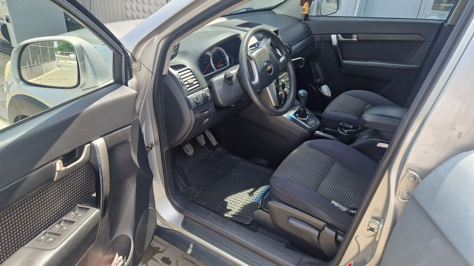 Chevrolet Captiva, снимка 6 - Автомобили и джипове - 54604390