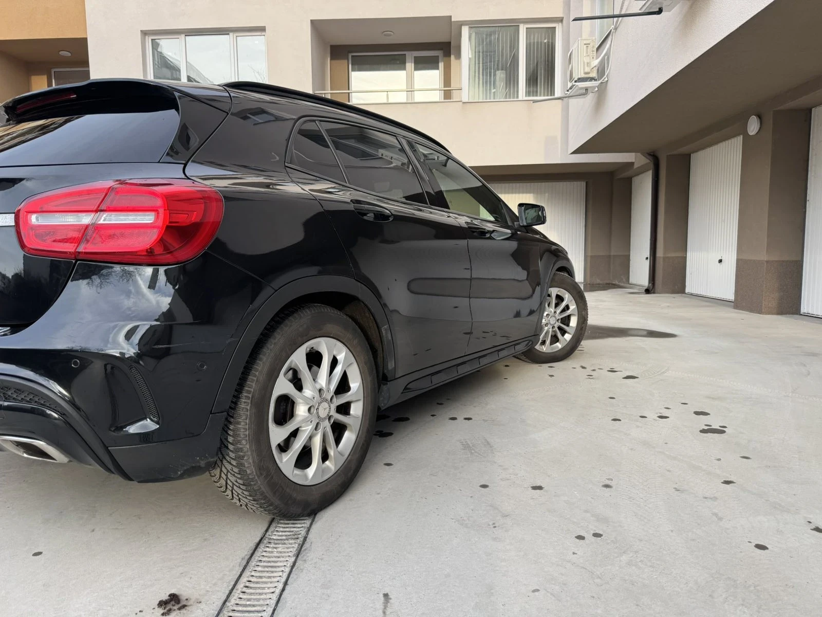 Mercedes-Benz GLA 250 2.0 I 4matik, снимка 5 - Автомобили и джипове - 55447742