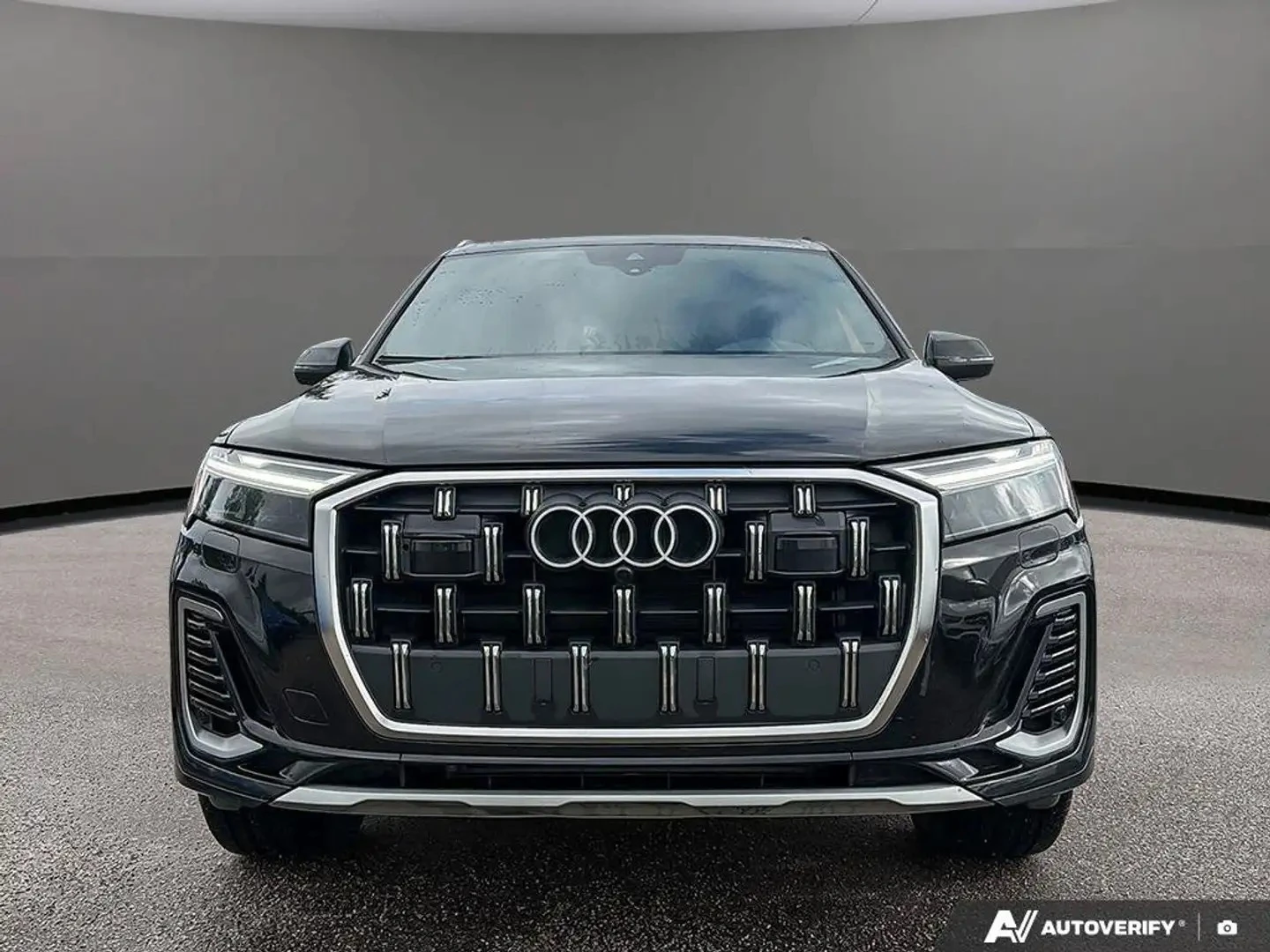 Audi Q7 PREMIUM PKG ЦЕНА ДО БЪЛГАРИЯ АВТОКРЕДИТ, снимка 2 - Автомобили и джипове - 55860539