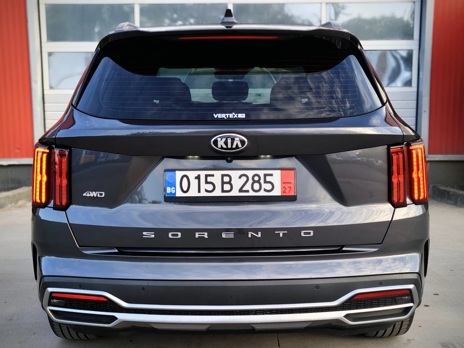 Kia Sorento 2.2d/PLATINUM/4x4/ПАНОРАМА/ДИСТРОНИК/8 СКОРОСТИ/F1, снимка 5 - Автомобили и джипове - 56270546