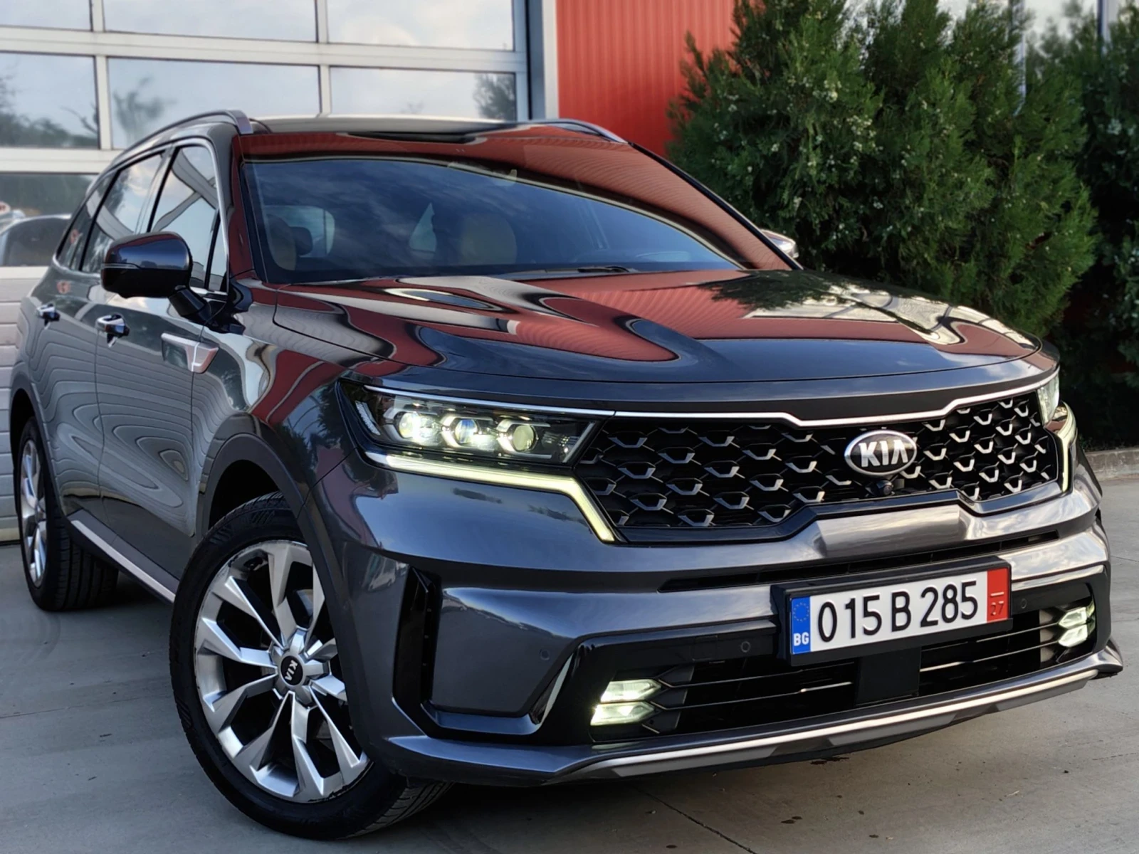 Kia Sorento 2.2d/PLATINUM/4x4/ПАНОРАМА/ДИСТРОНИК/8 СКОРОСТИ/F1