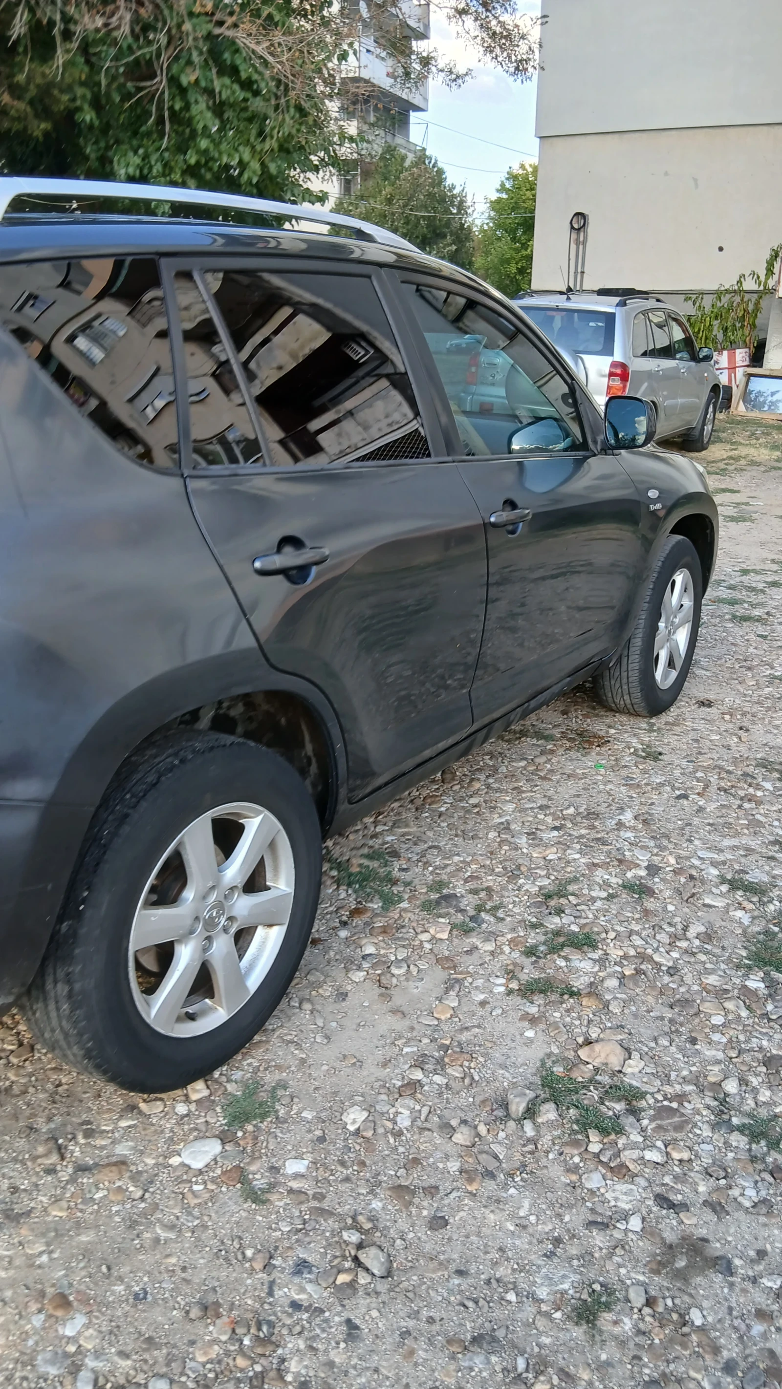 Toyota Rav4 2.2, снимка 6 - Автомобили и джипове - 56328846