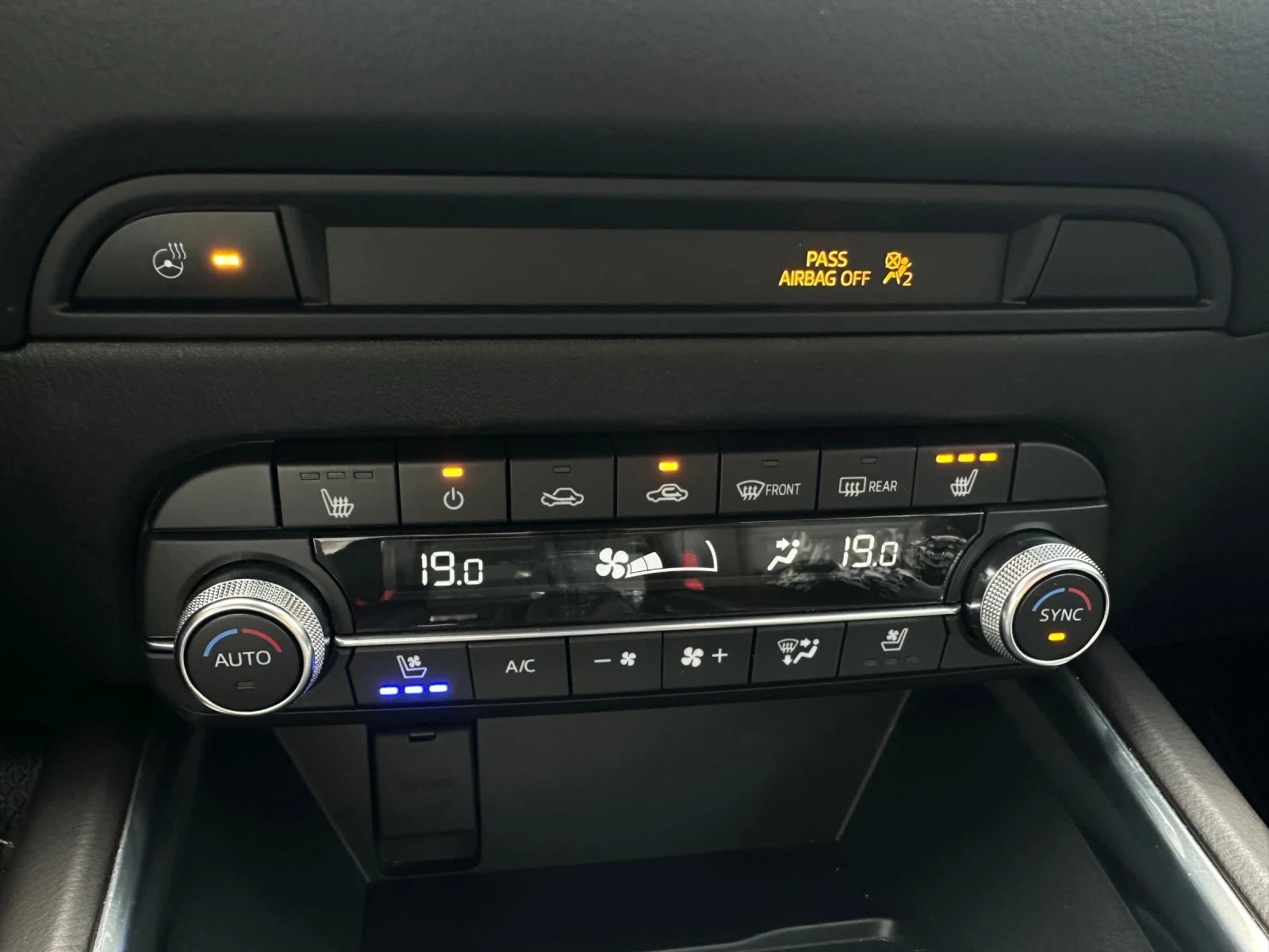 Mazda CX-5 2.5i 4х4 Signature  360 HUD Обдухване PDC, снимка 12 - Автомобили и джипове - 56336510