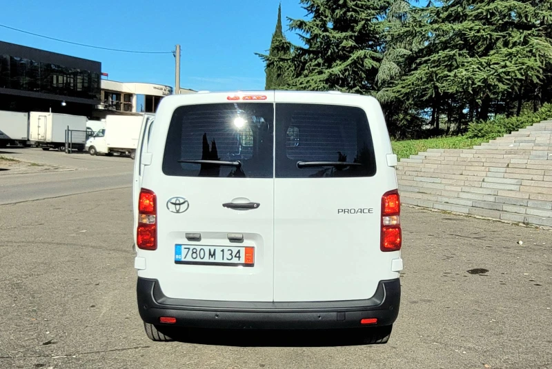Toyota Proace 2024 1.5 Hdi 120КС, снимка 6 - Бусове и автобуси - 52227499