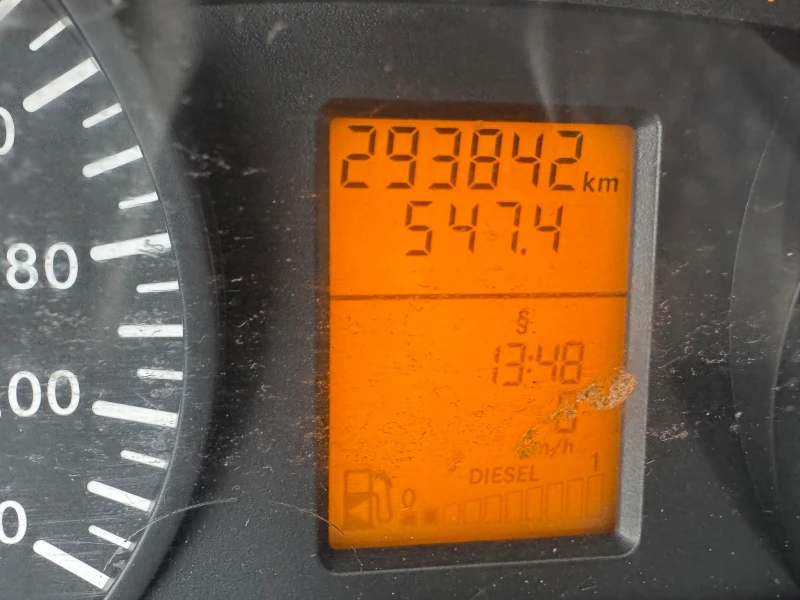 Mercedes-Benz Vito 111CDI КЛИМАТИК!, снимка 10 - Бусове и автобуси - 53251433