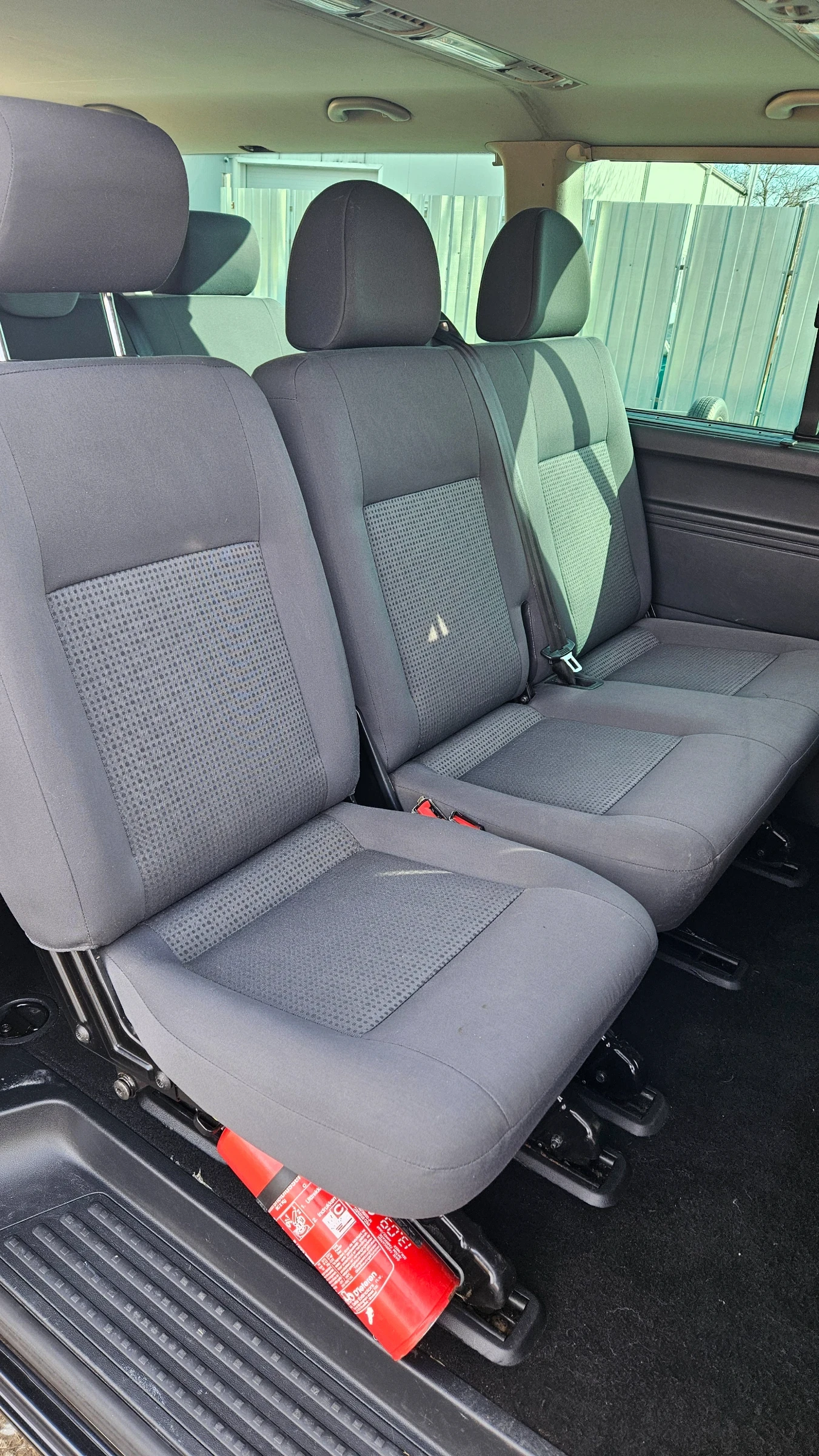 VW Caravelle 2.5, снимка 7 - Бусове и автобуси - 53878820