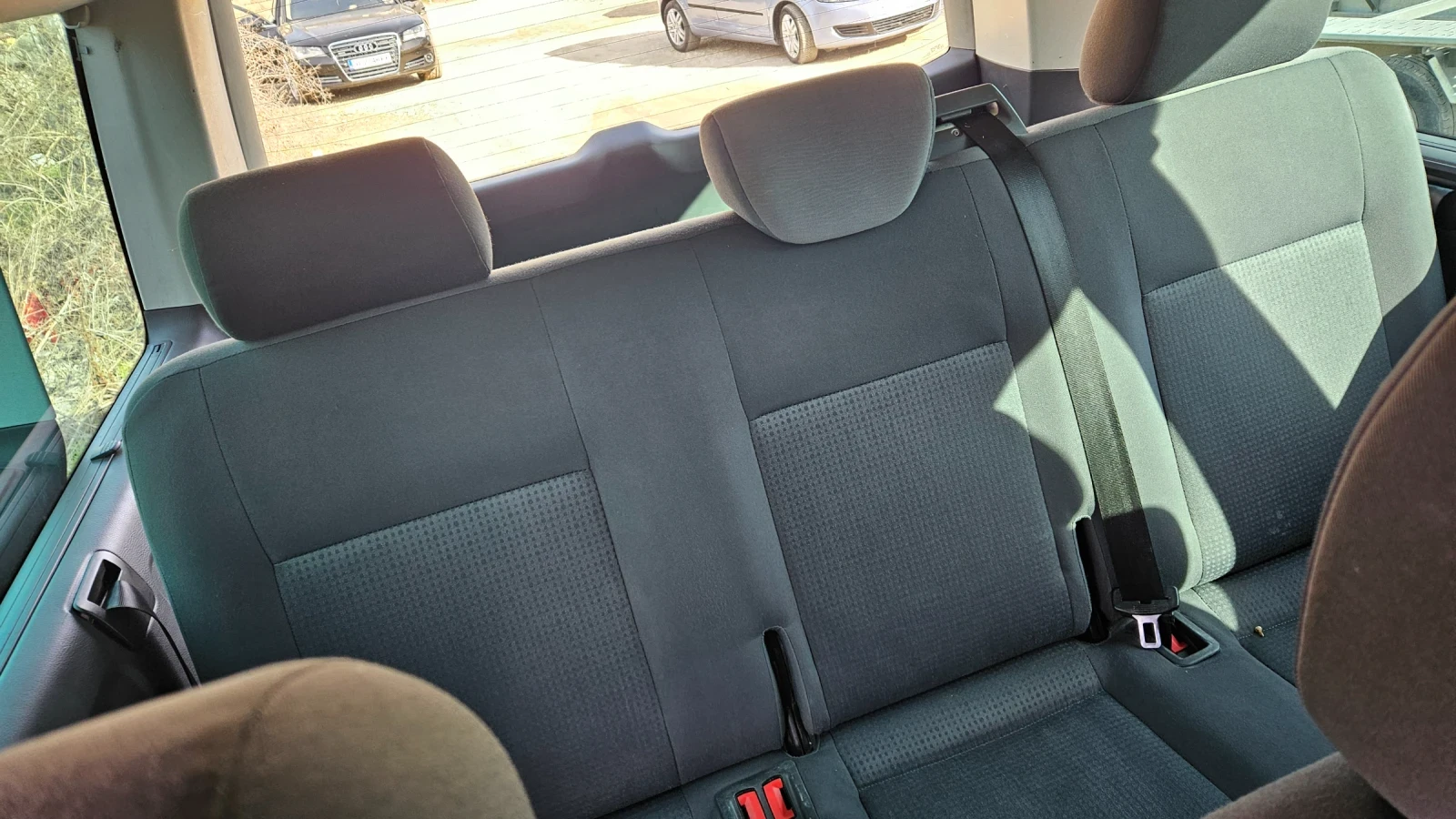 VW Caravelle 2.5, снимка 6 - Бусове и автобуси - 53878820