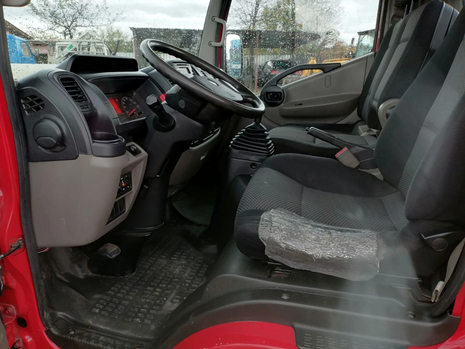 Renault Maxity, снимка 6 - Бусове и автобуси - 54579034