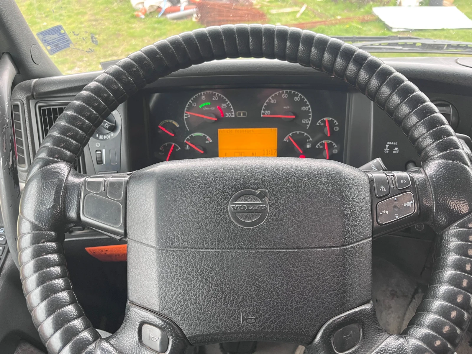 Volvo Fh 12  - изображение 10