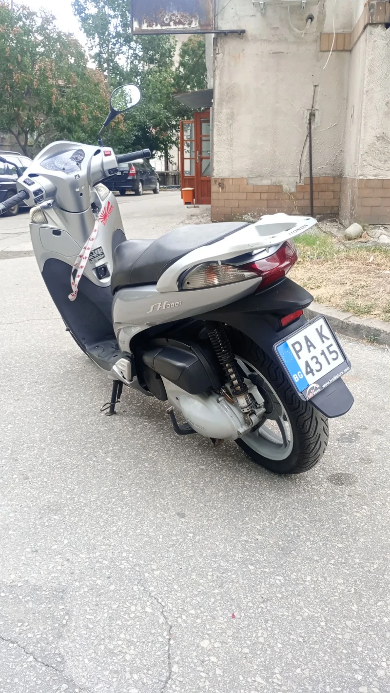 Honda Sh Sh 300 i, снимка 3 - Мотоциклети и мототехника - 51811759