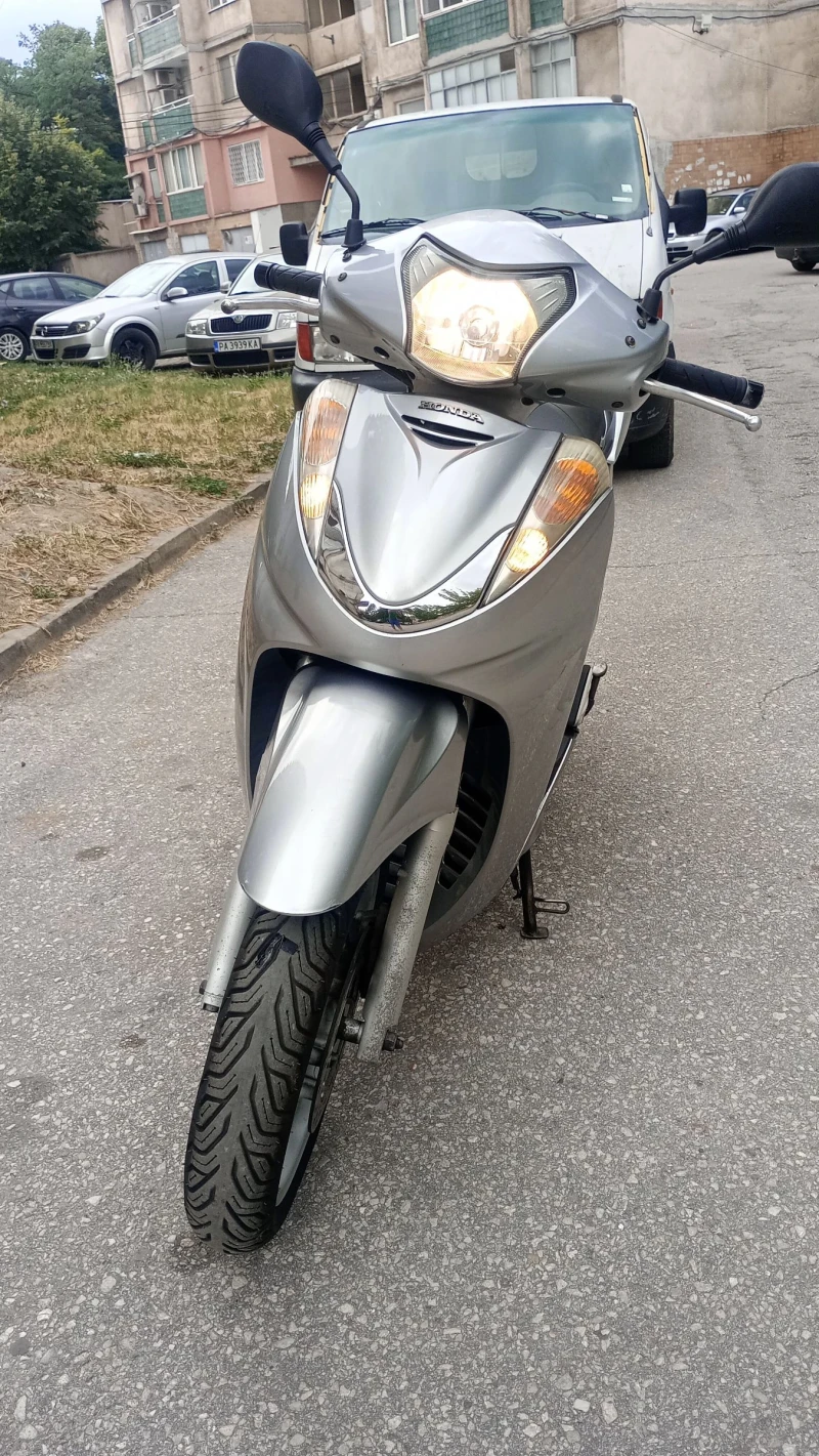 Honda Sh Sh 300 i, снимка 2 - Мотоциклети и мототехника - 51811759