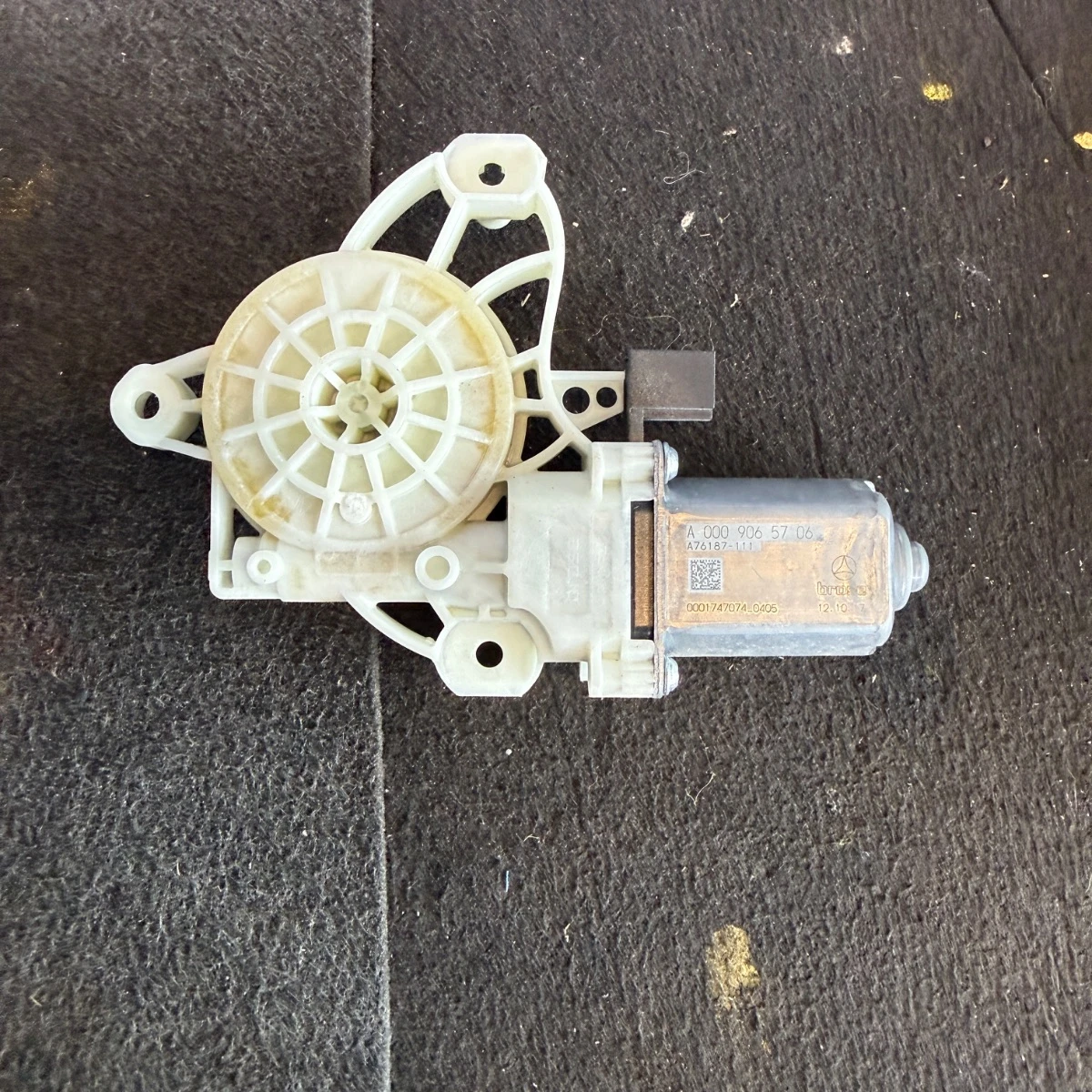 Предна дясна машинка за стъклоповдигач за Mercedes W222 350 CDI A0009065706-618