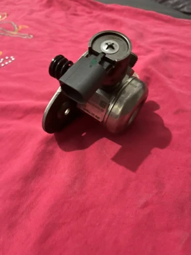 Горивна помпа високо налягане BMW, снимка 3 - Части - 53088910