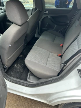 Ford Focus 1.8i, снимка 8