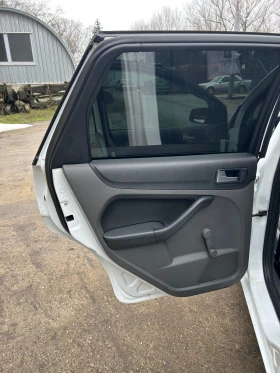 Ford Focus 1.8i, снимка 11