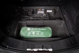 Jaguar E-pace P250 AWD R Dynamic, снимка 13