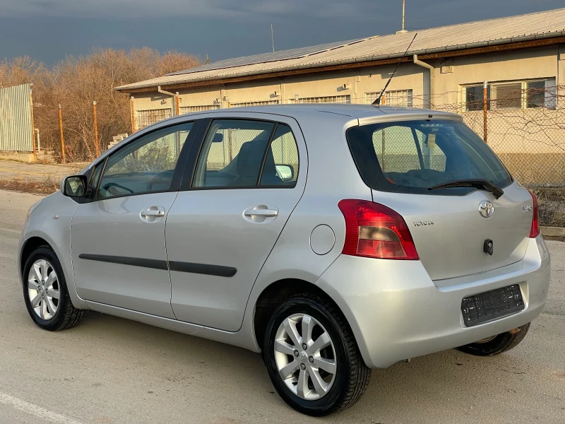 Toyota Yaris 1.3i НОВ ВНОС ИТАЛИЯ, снимка 6 - Автомобили и джипове - 45255790