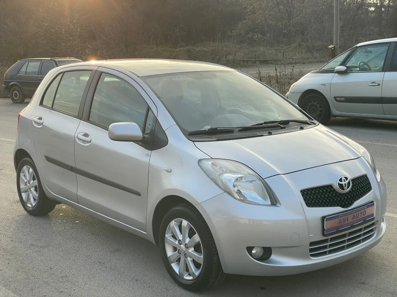 Toyota Yaris 1.3i НОВ ВНОС ИТАЛИЯ, снимка 3 - Автомобили и джипове - 45255790