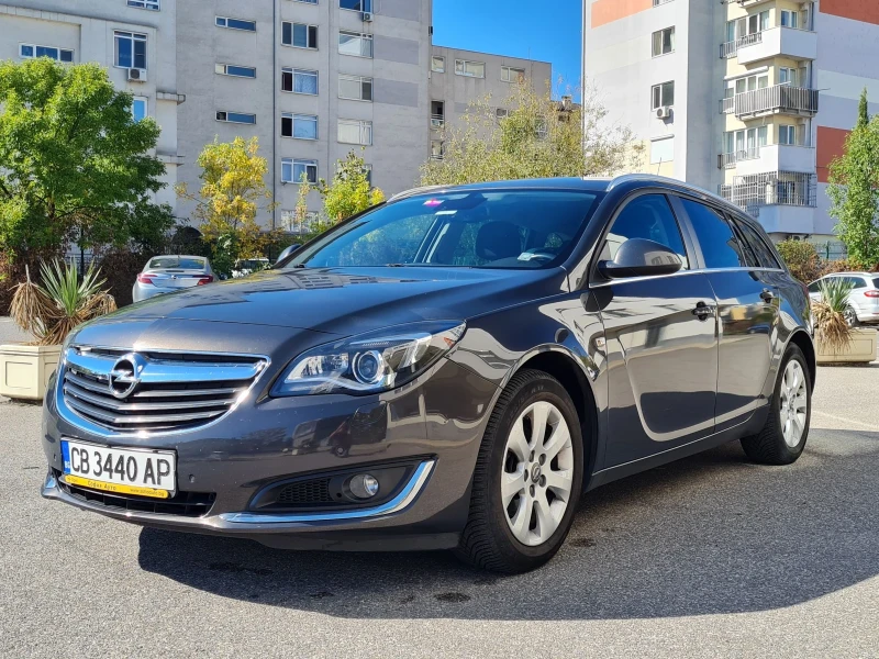 Opel Insignia Sports Tourer, снимка 3 - Автомобили и джипове - 48812754