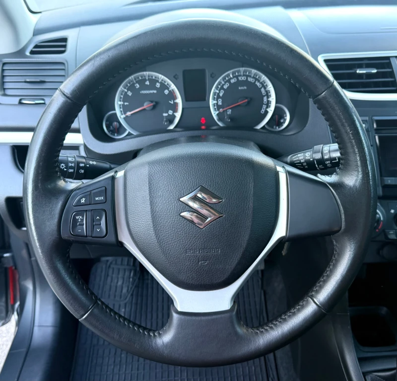 Suzuki Swift 1.2i/90kc/4x4/Климатик/Сервизни документи, снимка 10 - Автомобили и джипове - 51530670