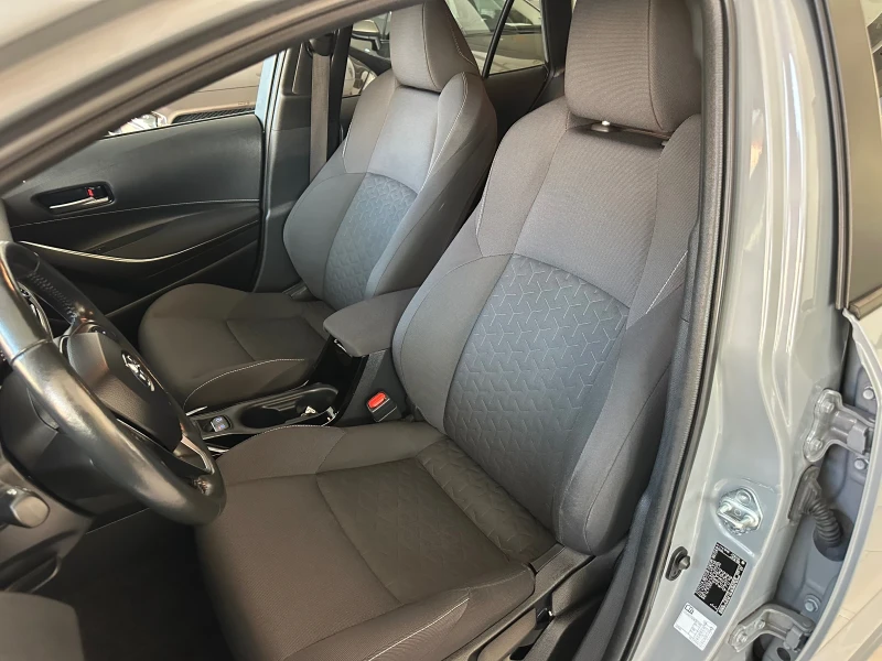 Toyota Corolla Active* 1.8 , снимка 9 - Автомобили и джипове - 52693124