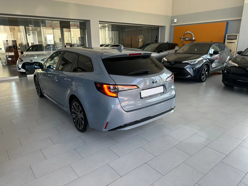 Toyota Corolla Active* 1.8 , снимка 4 - Автомобили и джипове - 52693124