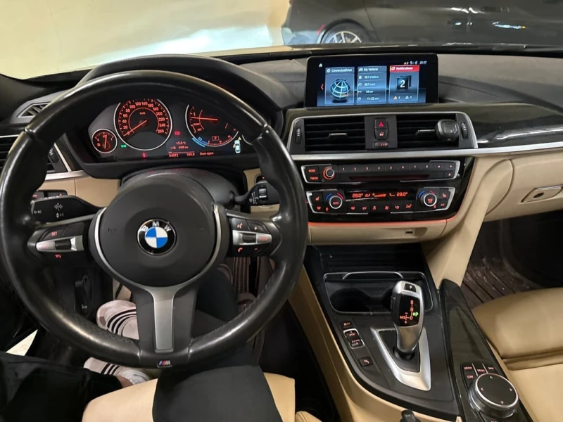 BMW 330 * 330i xDrive * CARFAX * БЕЗ ПЪРВОНАЧАЛНА ВНОСКА, снимка 9 - Автомобили и джипове - 52940375