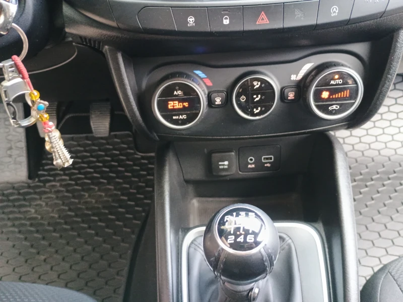 Fiat Tipo, снимка 13 - Автомобили и джипове - 52965871