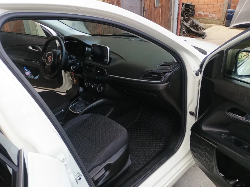 Fiat Tipo, снимка 3 - Автомобили и джипове - 52965871