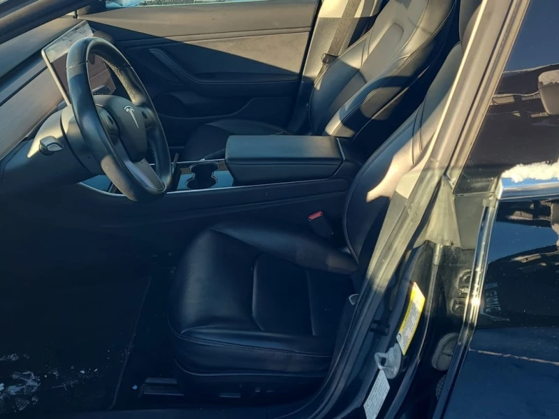 Tesla Model 3 * LONG RANGE * CARFAX * БЕЗ ПЪРВОНАЧАЛНА ВНОСКА, снимка 5 - Автомобили и джипове - 53153982