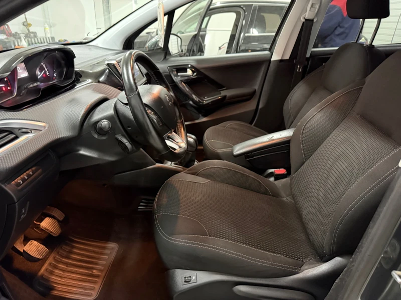 Peugeot 208 1.6d/100hp/NAVI/CAMERA/EVRO6/, снимка 9 - Автомобили и джипове - 53197766