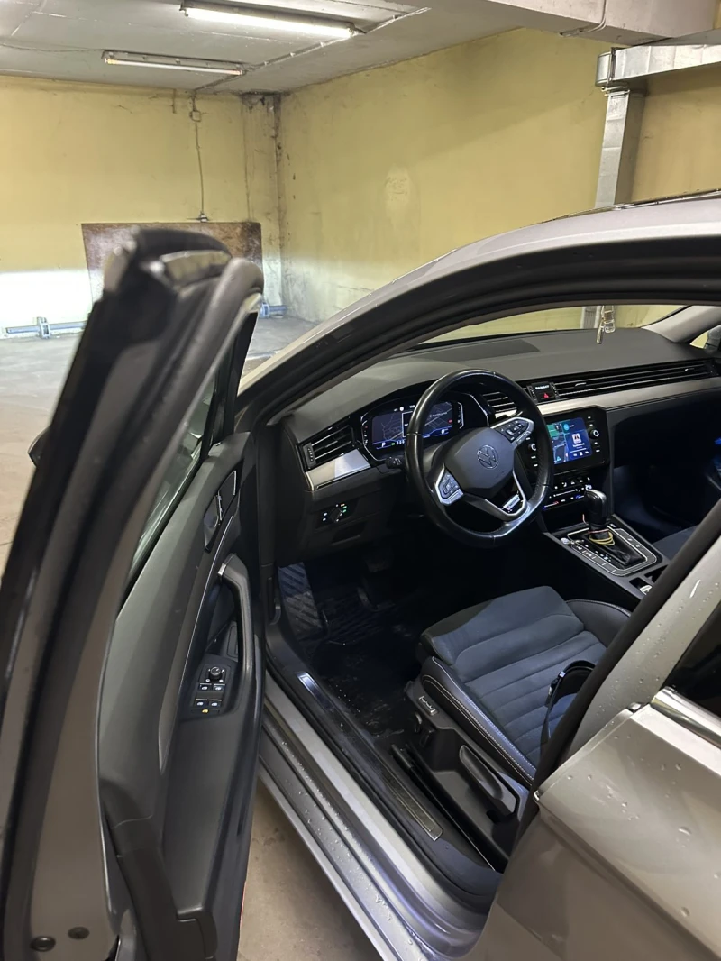 VW Passat 2.0TSI ГАРАНЦИОНЕН, снимка 8 - Автомобили и джипове - 53234977