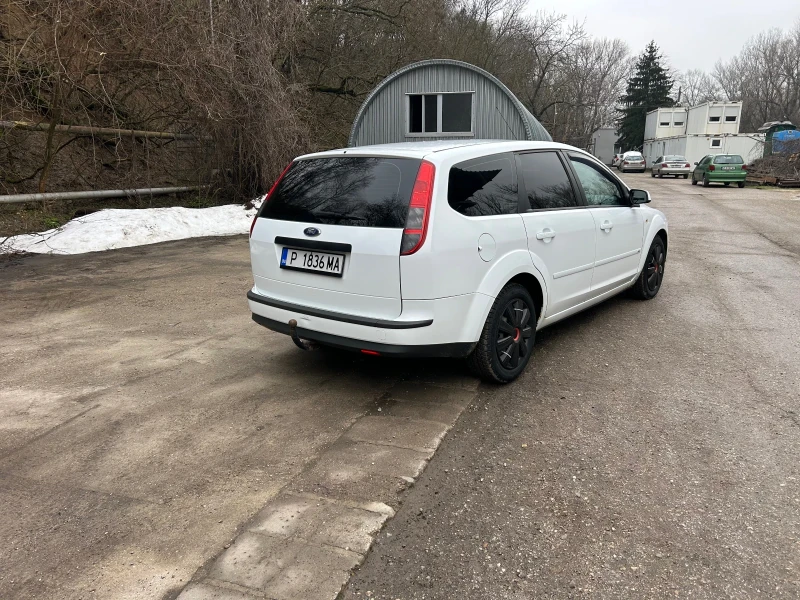 Ford Focus 1.8i, снимка 4 - Автомобили и джипове - 53401222