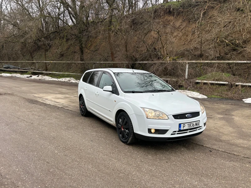 Ford Focus 1.8i, снимка 2 - Автомобили и джипове - 53401222