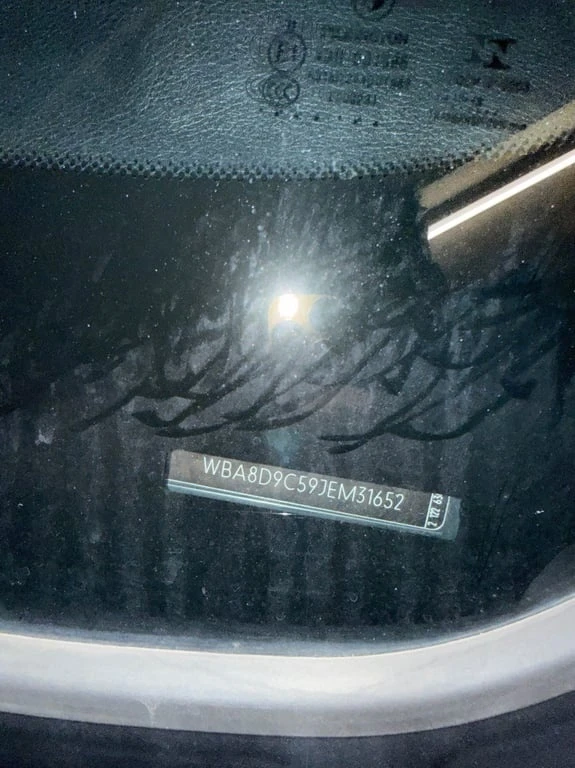 BMW 330 * 330i xDrive * CARFAX * БЕЗ ПЪРВОНАЧАЛНА ВНОСКА, снимка 17 - Автомобили и джипове - 52940375