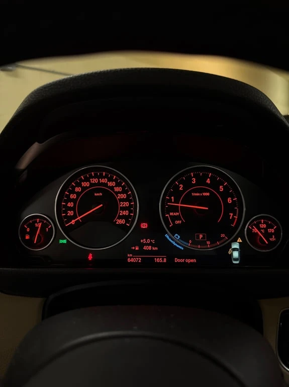 BMW 330 * 330i xDrive * CARFAX * БЕЗ ПЪРВОНАЧАЛНА ВНОСКА, снимка 8 - Автомобили и джипове - 52940375