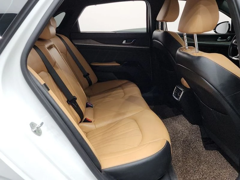 Kia K5 1.6 Turbo| 177к.с.| ВКЛ.ТЕХНОТЕСТ, снимка 11 - Автомобили и джипове - 55123698