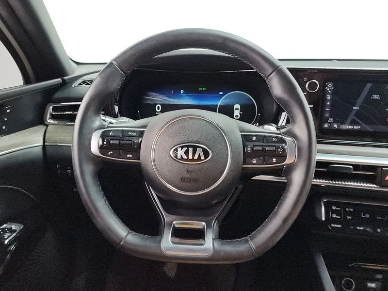 Kia K5 1.6 Turbo| 177к.с.| ВКЛ.ТЕХНОТЕСТ, снимка 13 - Автомобили и джипове - 55123698