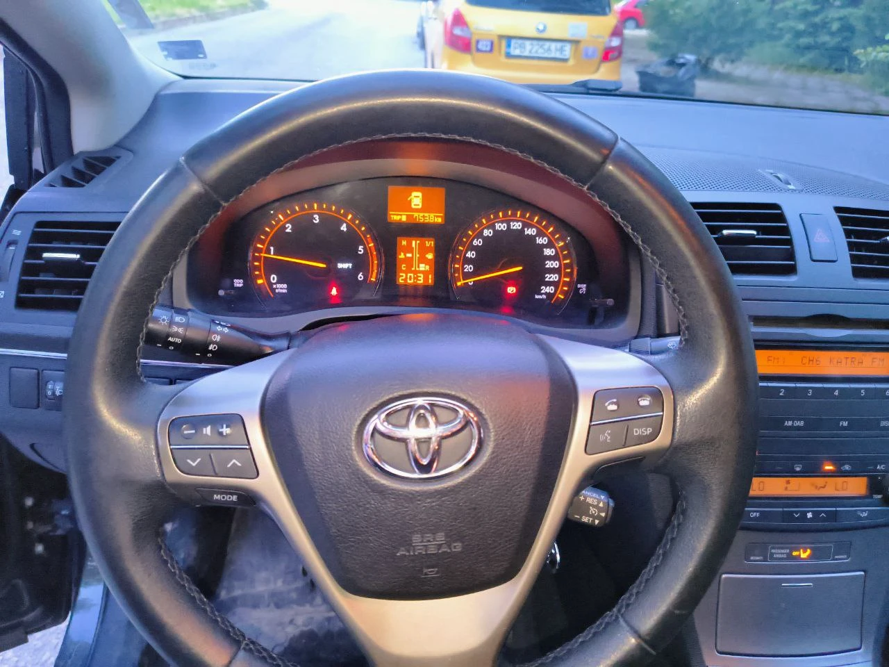 Toyota Avensis  - изображение 10