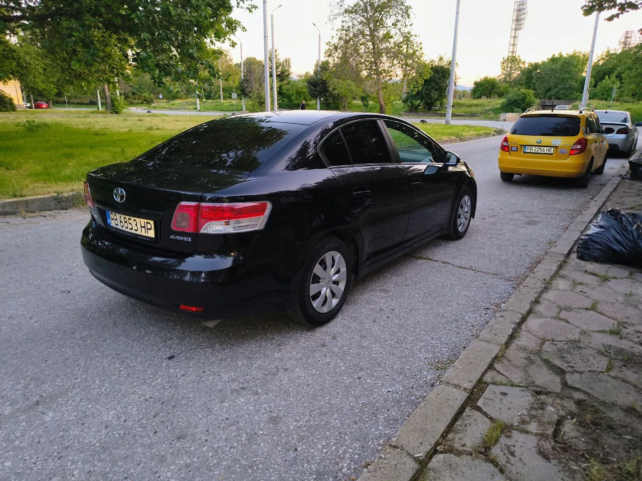 Toyota Avensis  - изображение 4