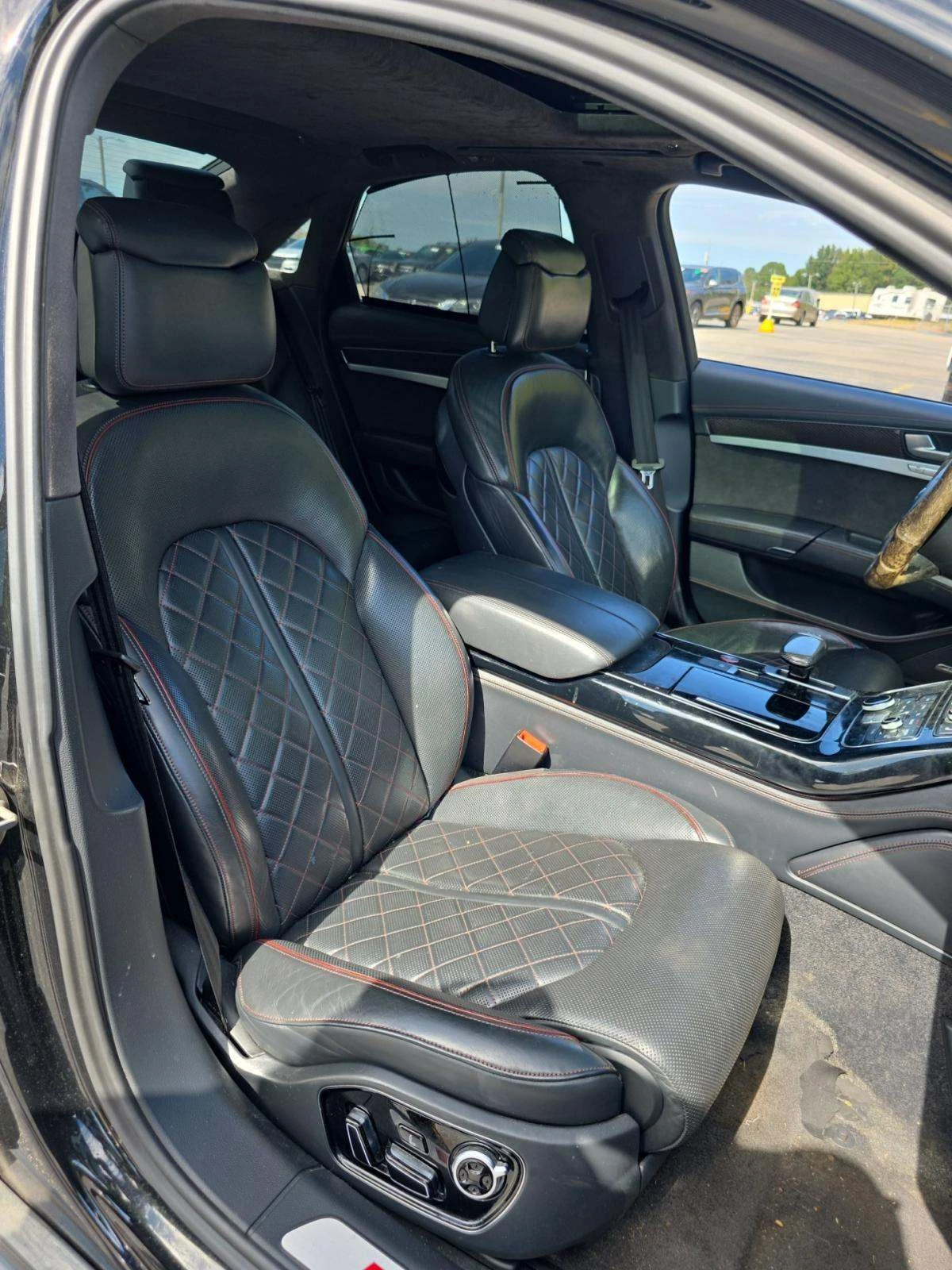 Audi S8 PLUS* DISTRONIK* BOSE* BLACK OPTIC* МАСАЖ* ОБДУХ*  | Mobile.bg — изображение 8