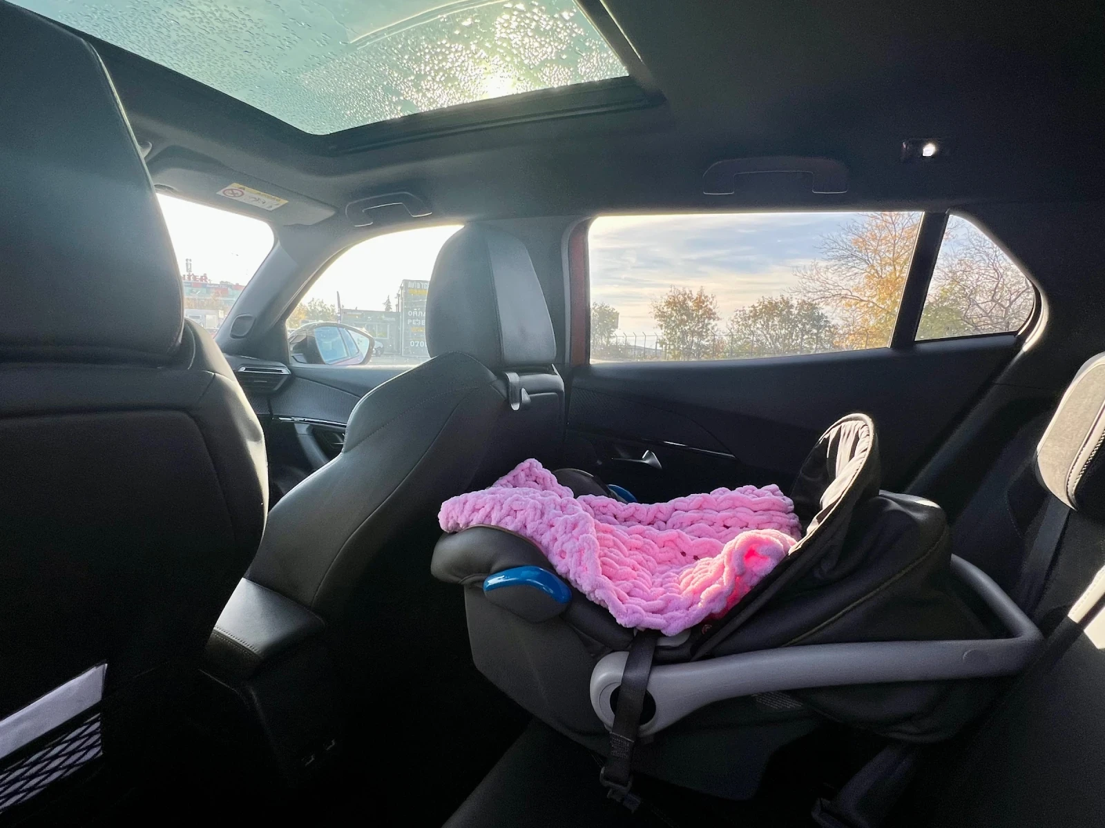 Peugeot 2008 1.2 PureTech 155hp  - изображение 6