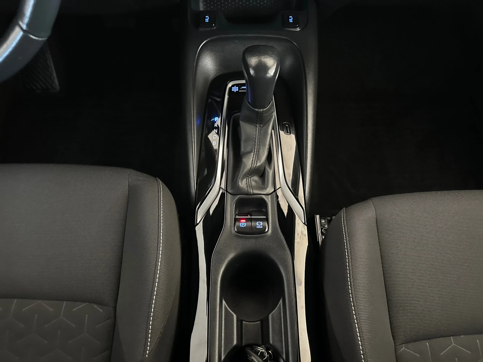 Toyota Corolla Active* 1.8  | Mobile.bg   14