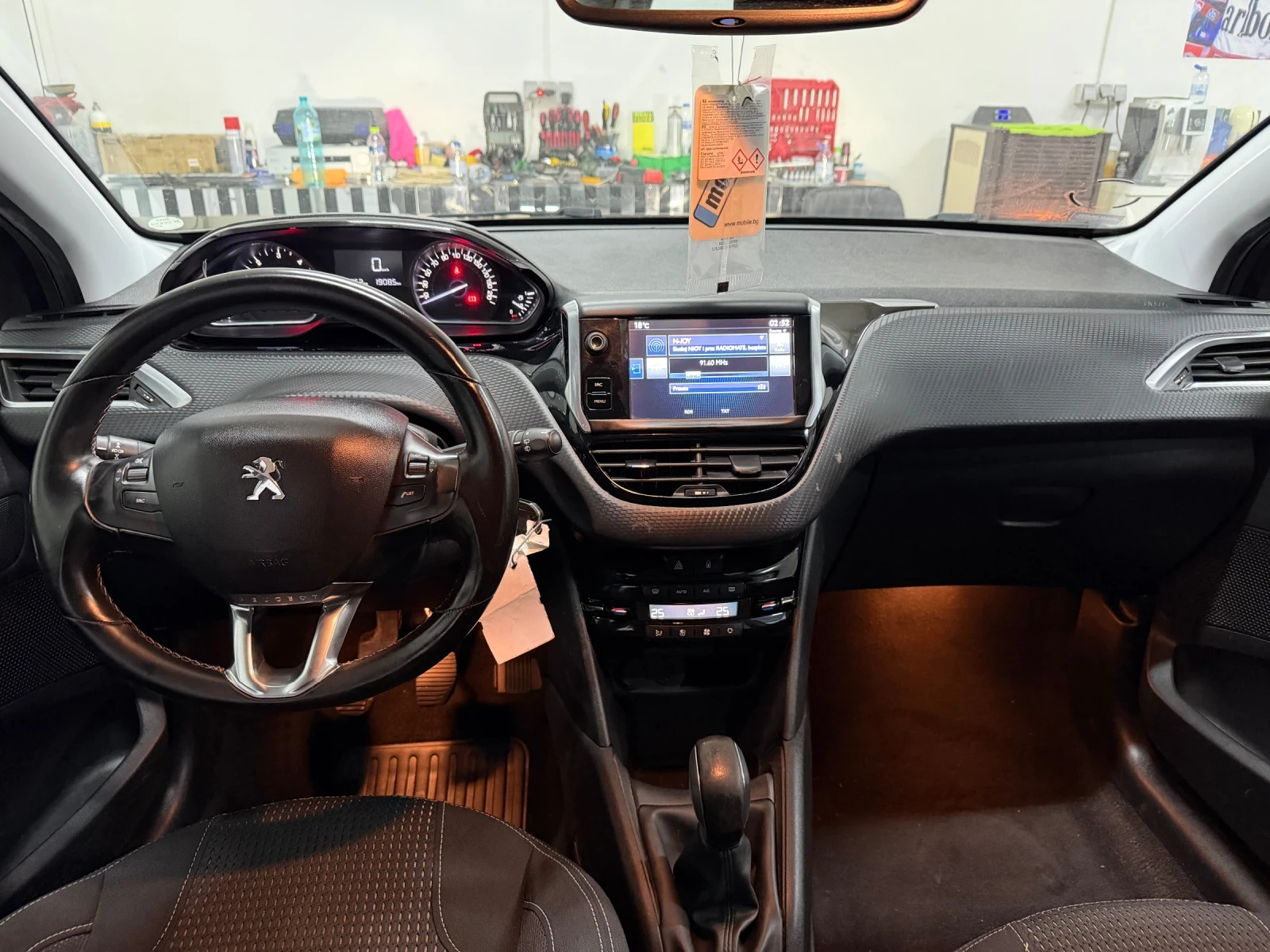 Peugeot 208 1.6d/100hp/NAVI/CAMERA/EVRO6/ - изображение 7