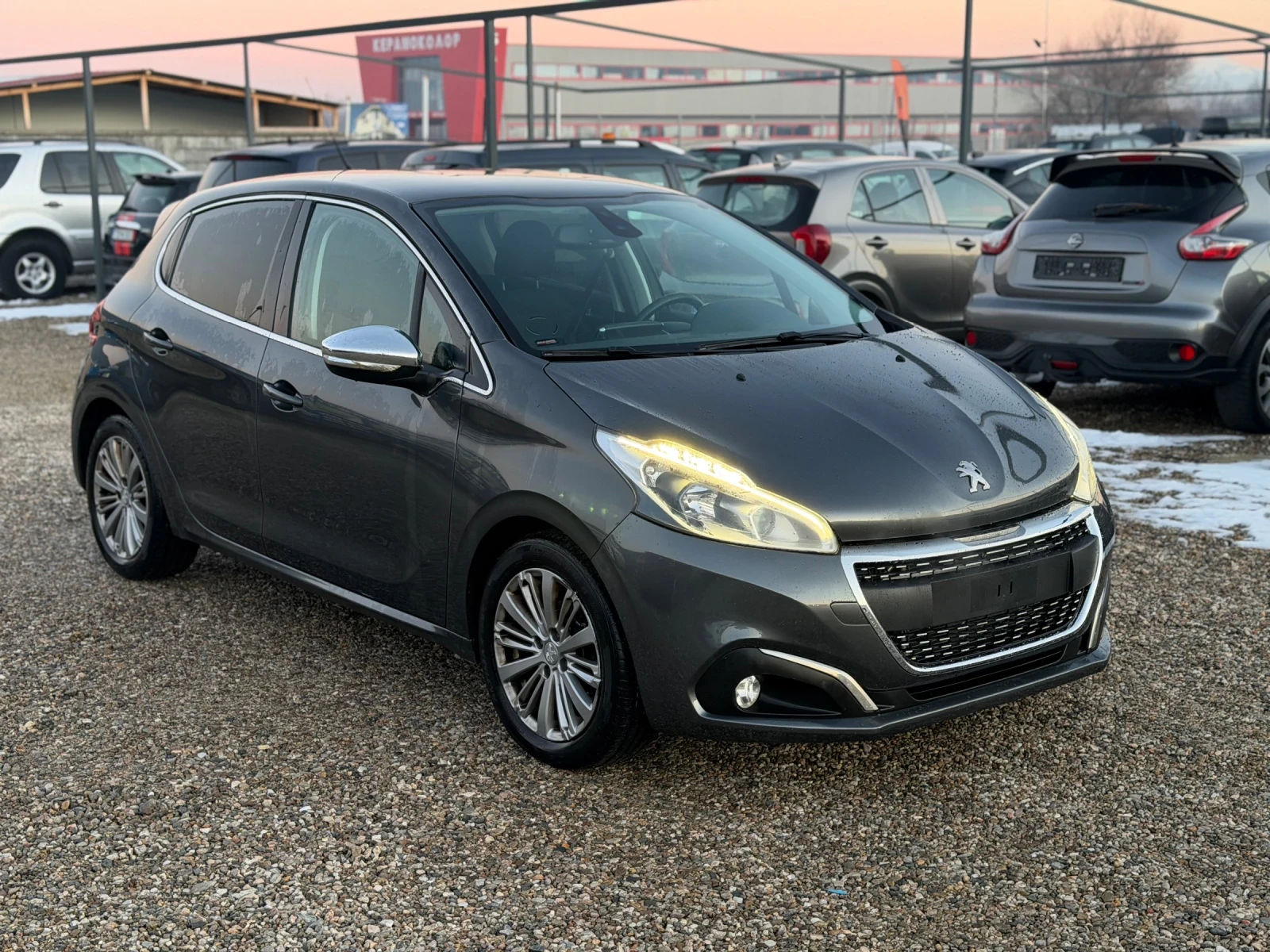 Peugeot 208 1.6d/100hp/NAVI/CAMERA/EVRO6/ - изображение 3