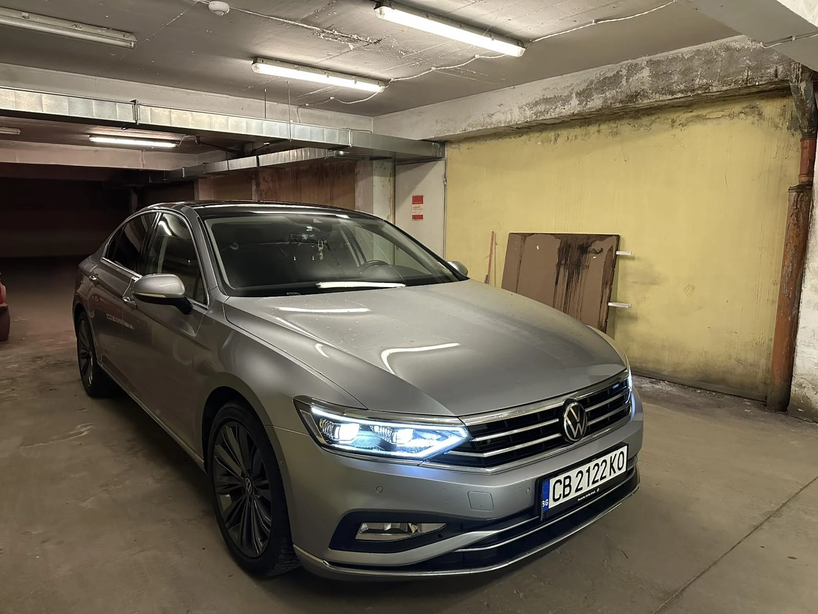 VW Passat 2.0TSI ГАРАНЦИОНЕН - изображение 2